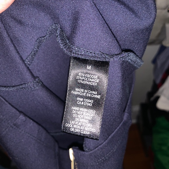 Form fitting midi dress with zippered back - Picture 3 of 5